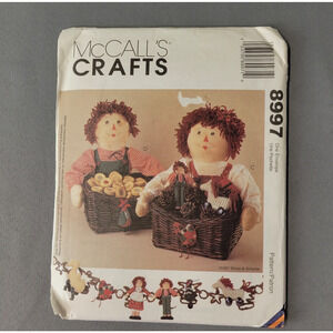 McCalls Sewing Pattern #8997 Raggedy Ann & Andy Christmas Decor Craft 1997 UNCUT